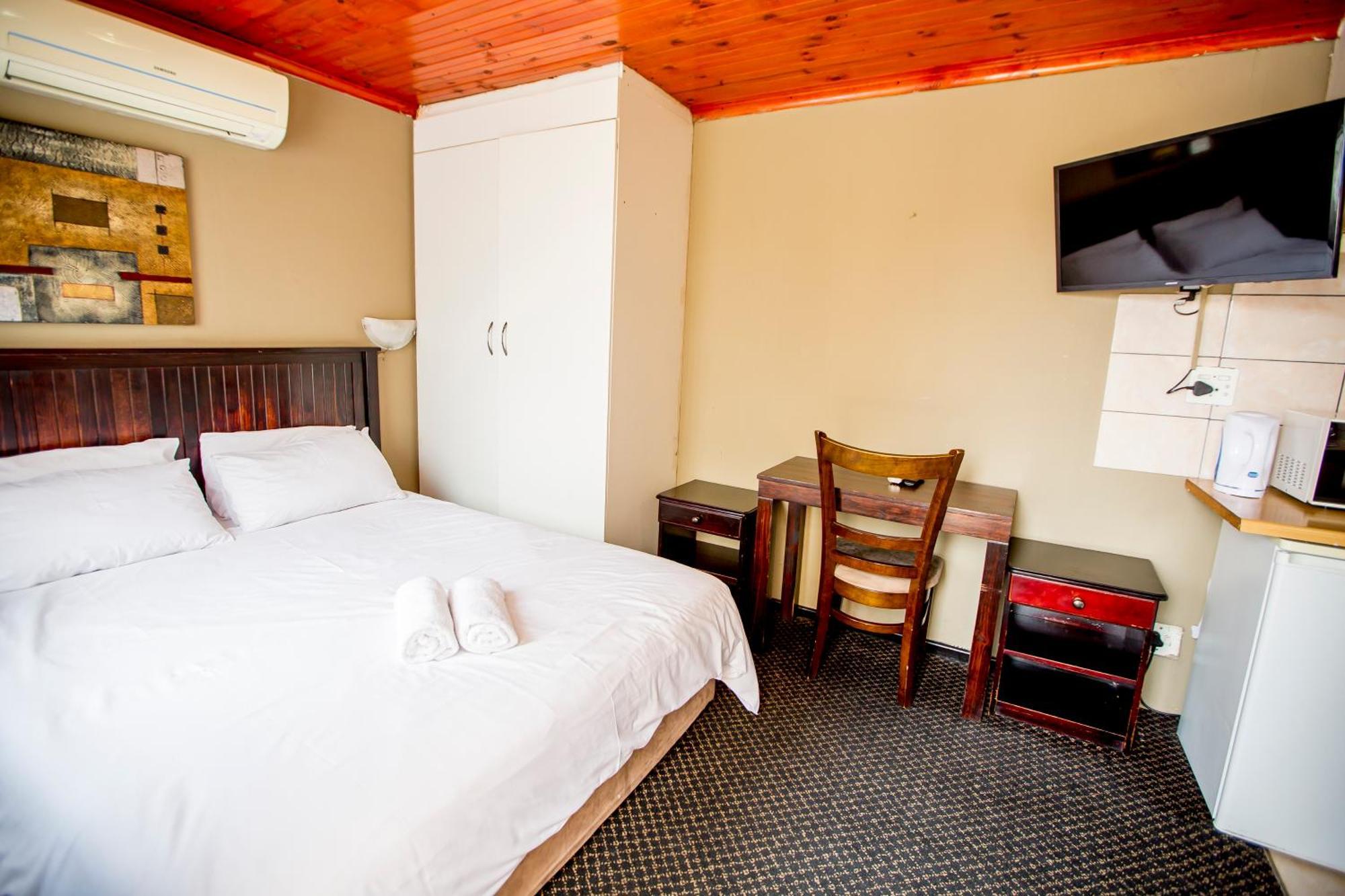 Oria Lodge *